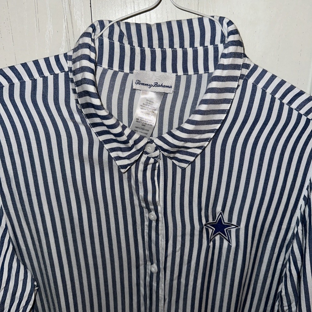 Tommy Bahama NFL Dallas Cowboys Stripe Tunic Shirt Womens Large Lightweight